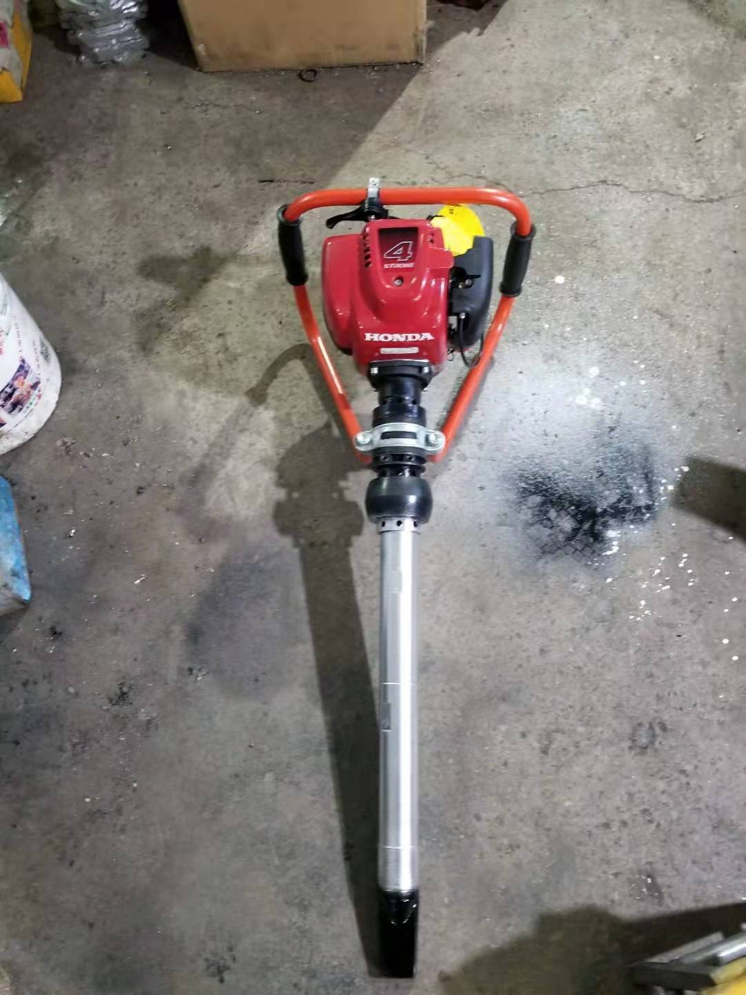 ND-4型手(shǒu)提式内燃搗(dǎo)固鎬