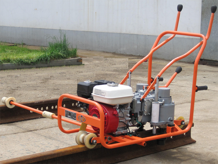 NLB-600型(xing)雙頭内燃螺(luó)栓扳手