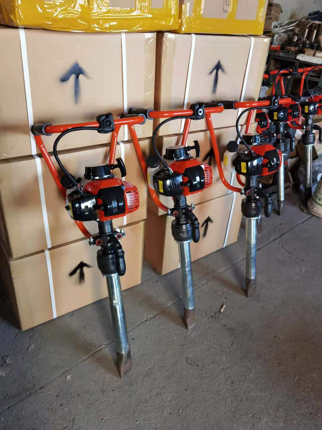 ND-4型(xíng)手提式内燃(rán)搗固鎬