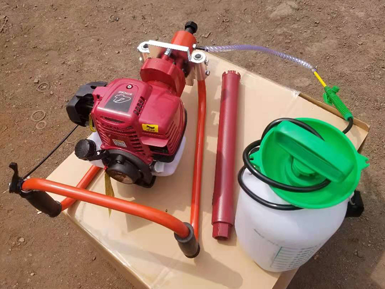 NLQ-45型(xing)内燃砼枕螺栓鑽(zuàn)取機