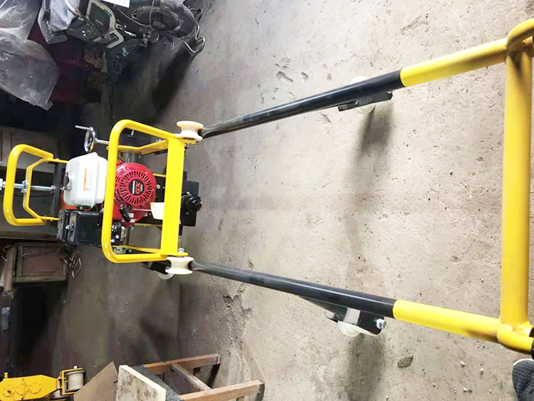 NCM-4.0型内燃(ran)道岔打磨(mó)機