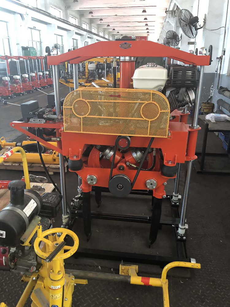 YCD-4型液壓道岔搗固(gu)機