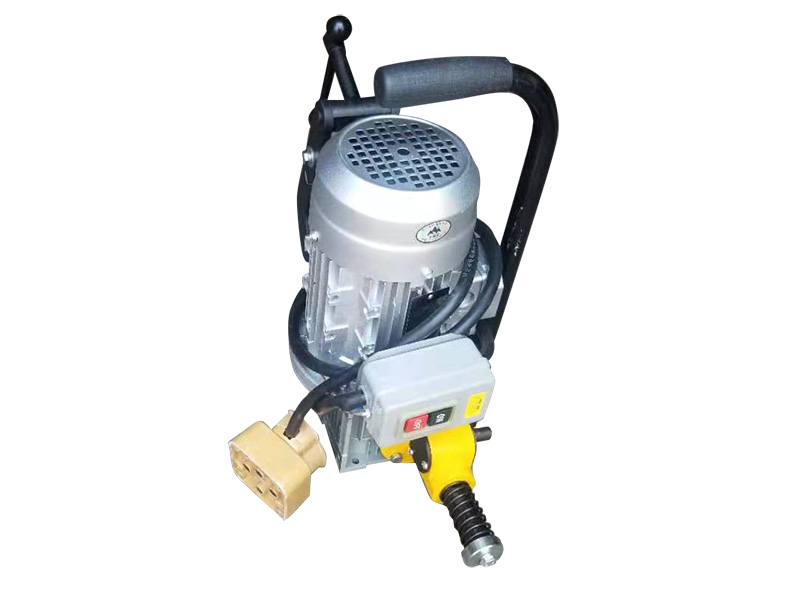 DZG-31型電動(dong)空心鋼(gāng)軌鑽孔(kǒng)機 
