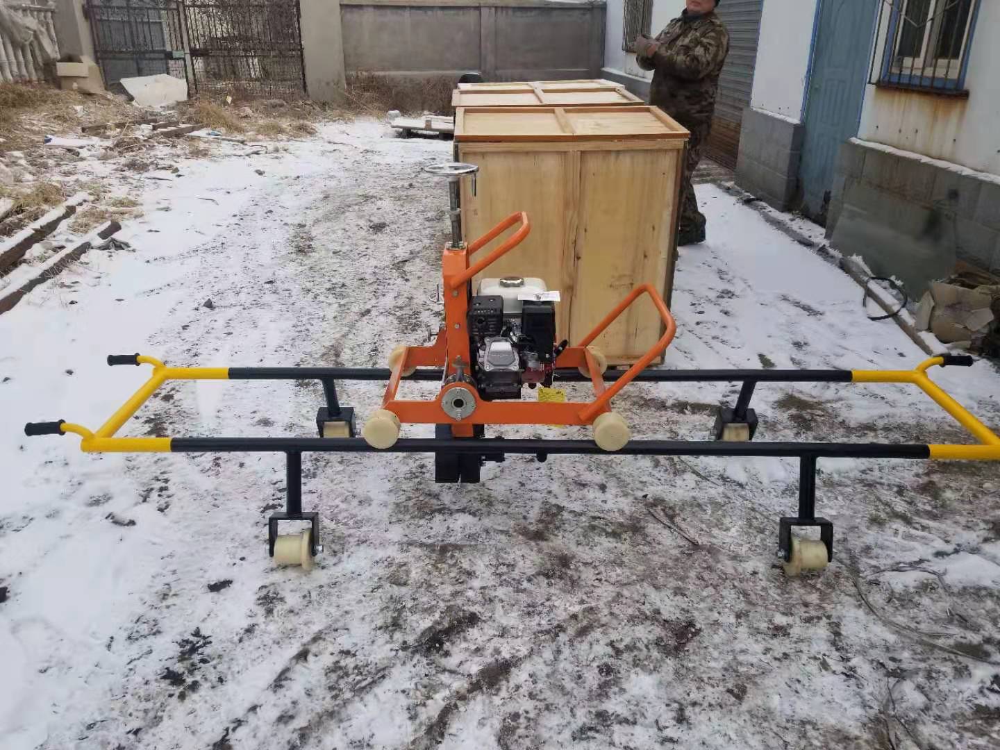 NCM-4.0型内燃(rán)道岔打磨(mó)機 